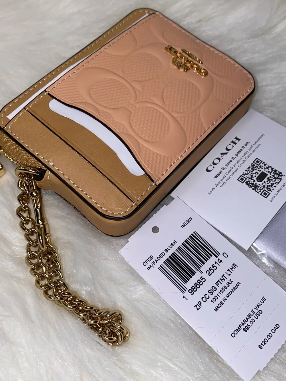 Zip Card Case In Signature Leather With Charm New Faded Blush